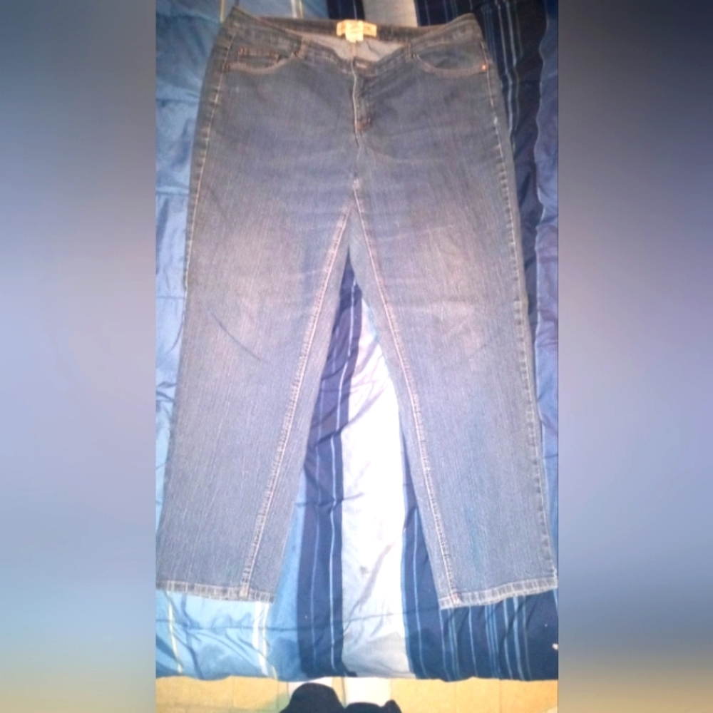 Woman's stretch jeans